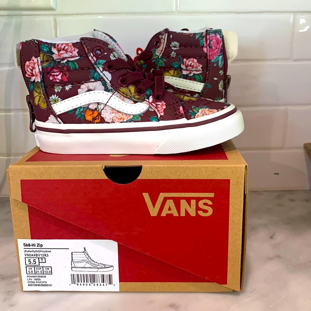 New in Box Kids Vans 5.5 butterfly flower